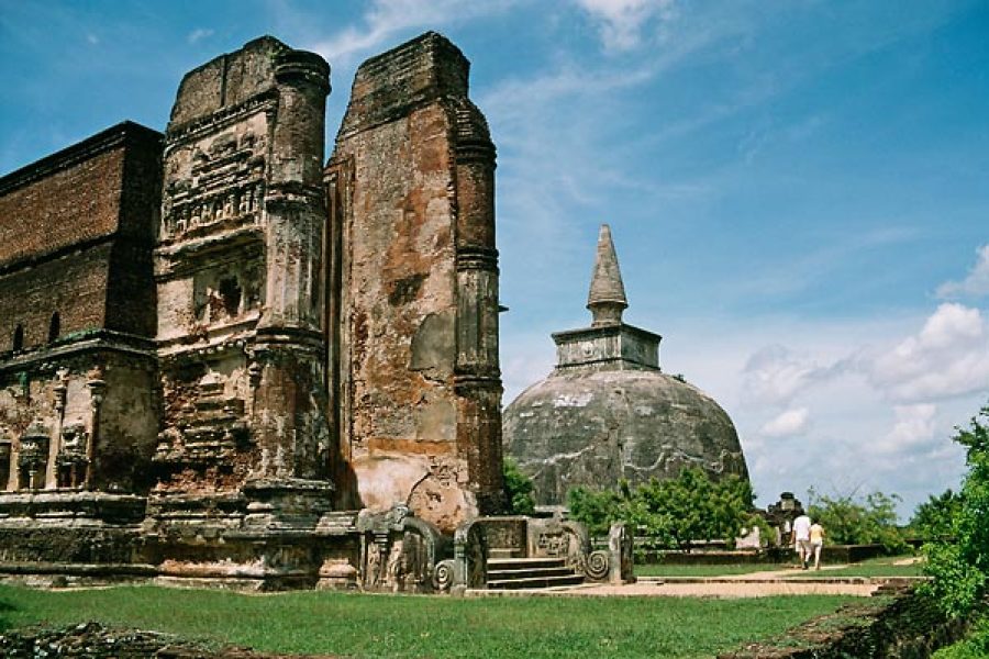 Visit Polonnaruwa